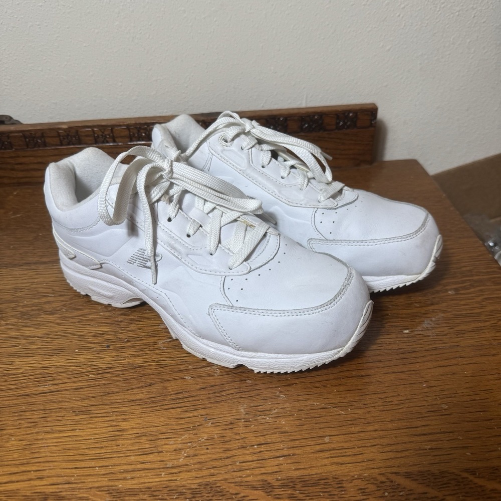 New Balance 374 Men's Size 8 White Walking Shoes MW374W